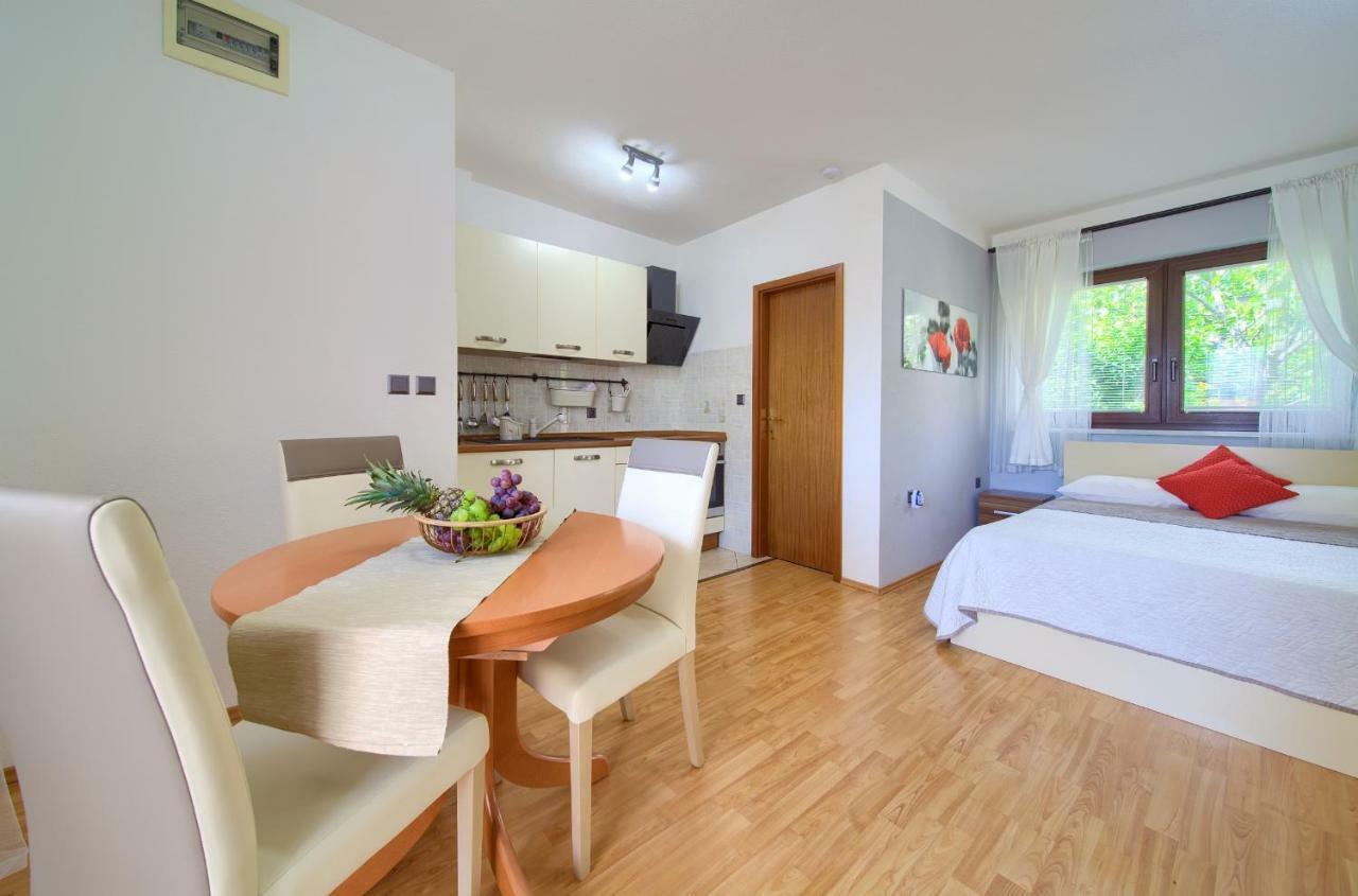 Apartments Stolfa 克尔克 外观 照片