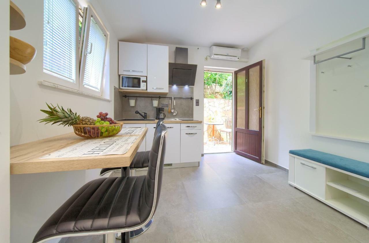 Apartments Stolfa 克尔克 外观 照片